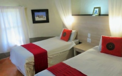 Gweta lodge standard twin room